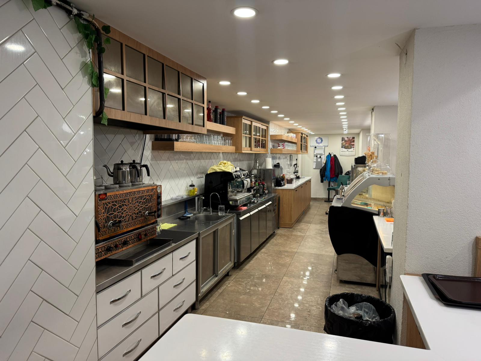Novada AVM Karşısında Devren Kiralık Dükkan