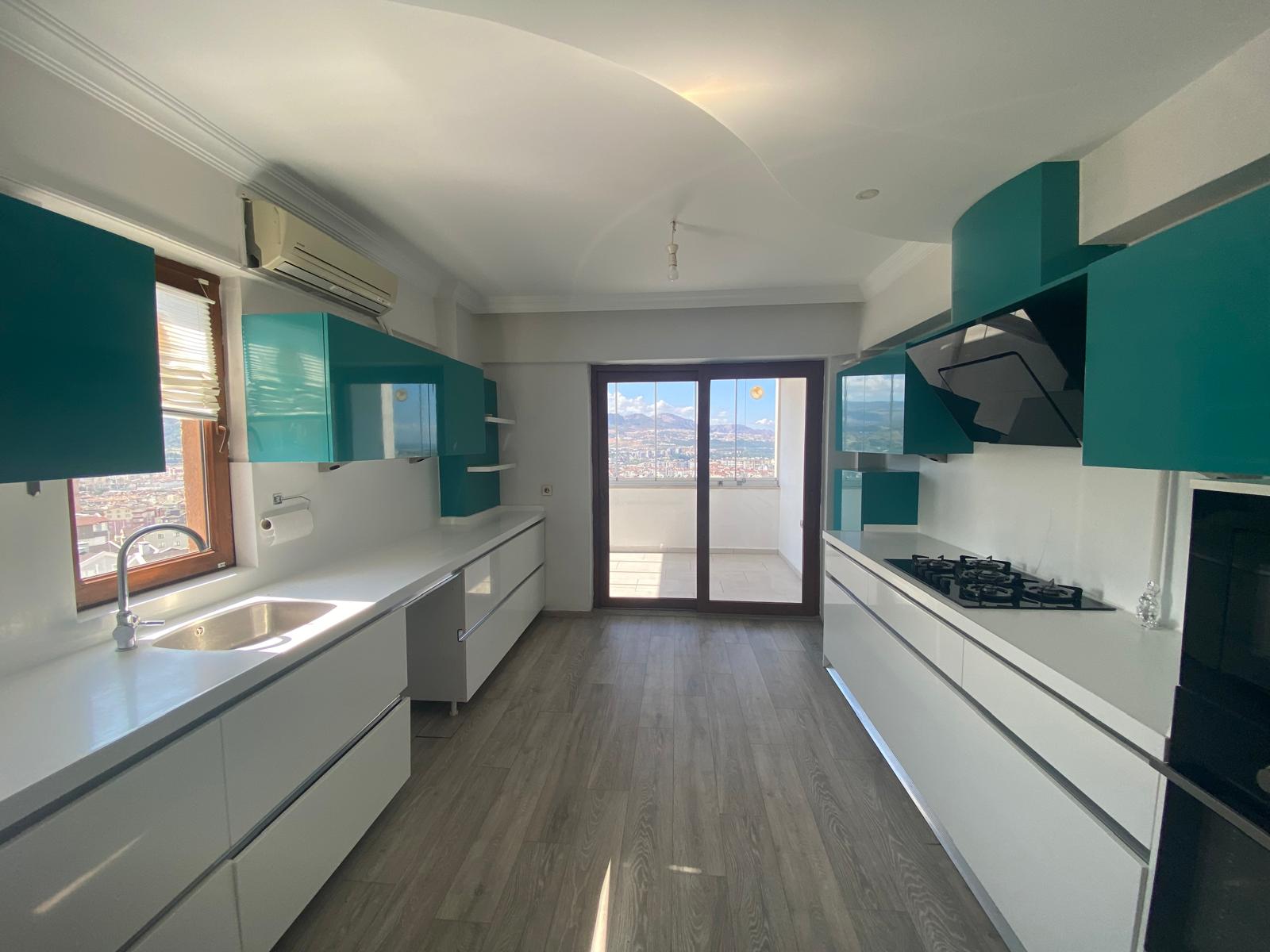 TOKAT BAHÇELİEVLER MAHALLESİNDE 4+1 SATILIK DAİRE